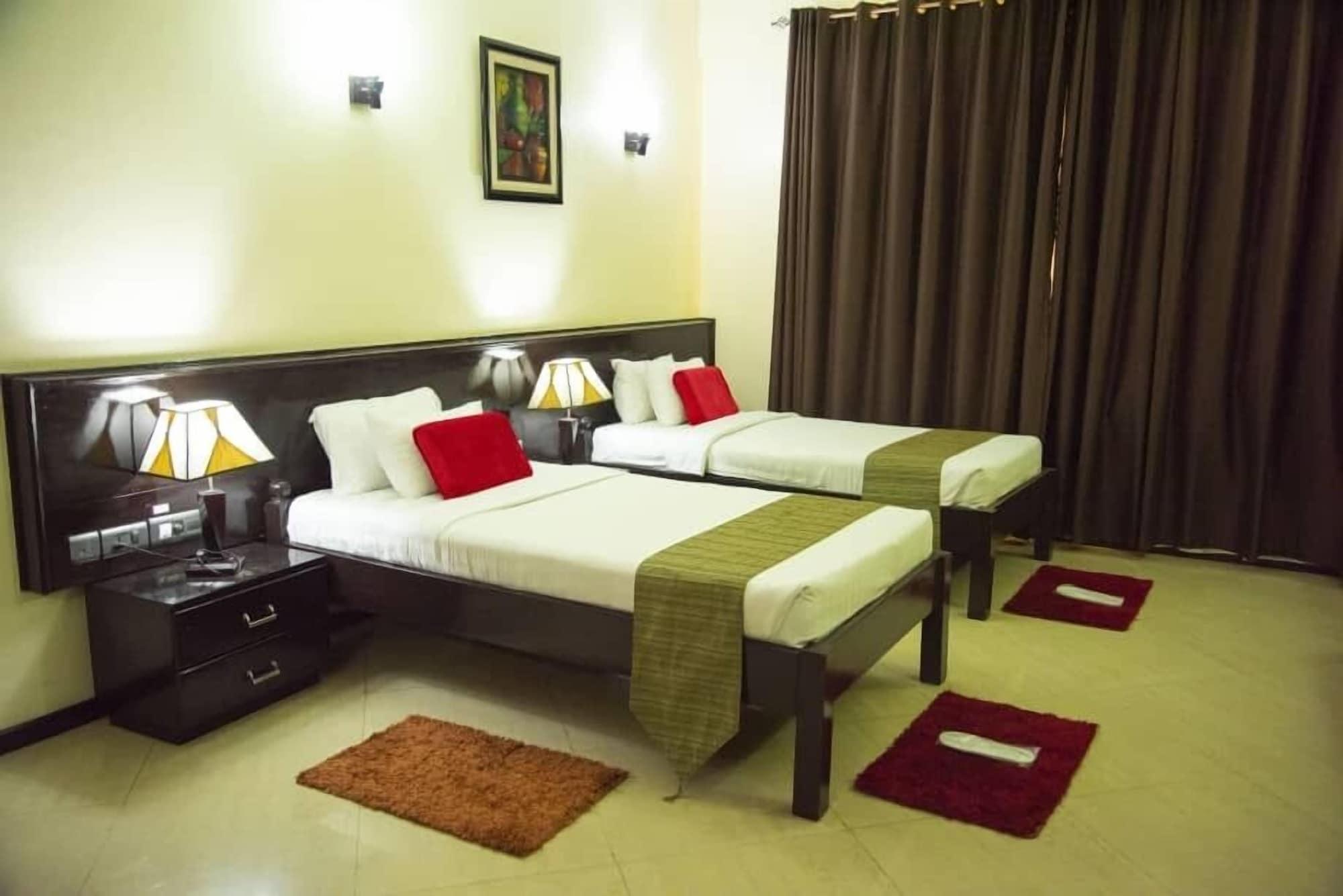 Hotel Sapphire Dar es Salaam Exterior photo